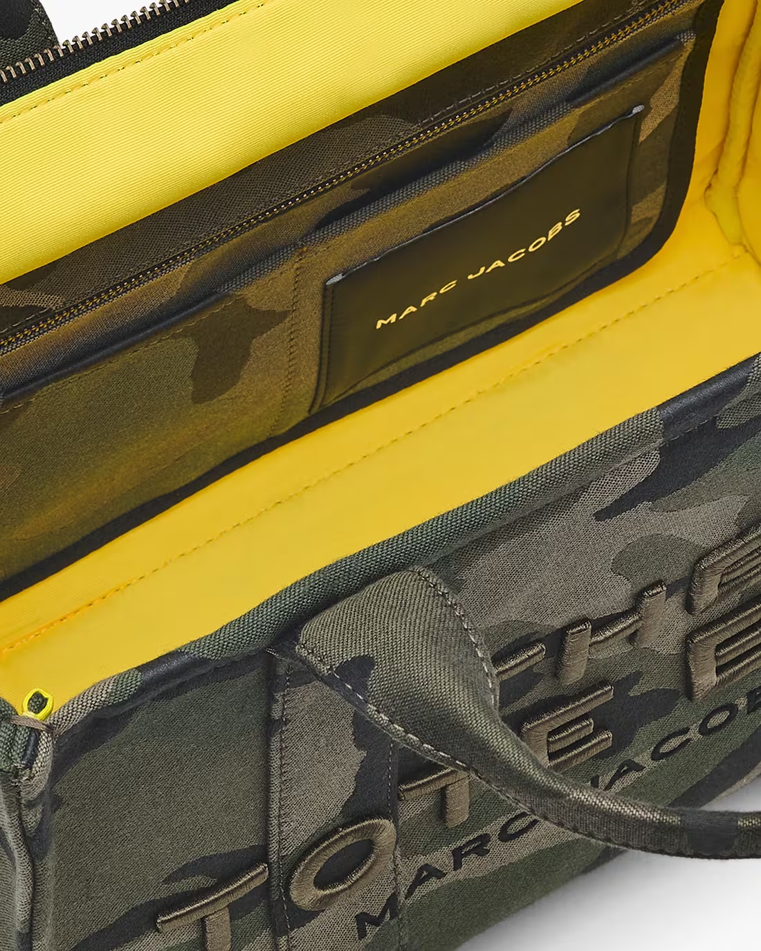 THE CAMO JACQUARD MEDIUM TOTE BAG