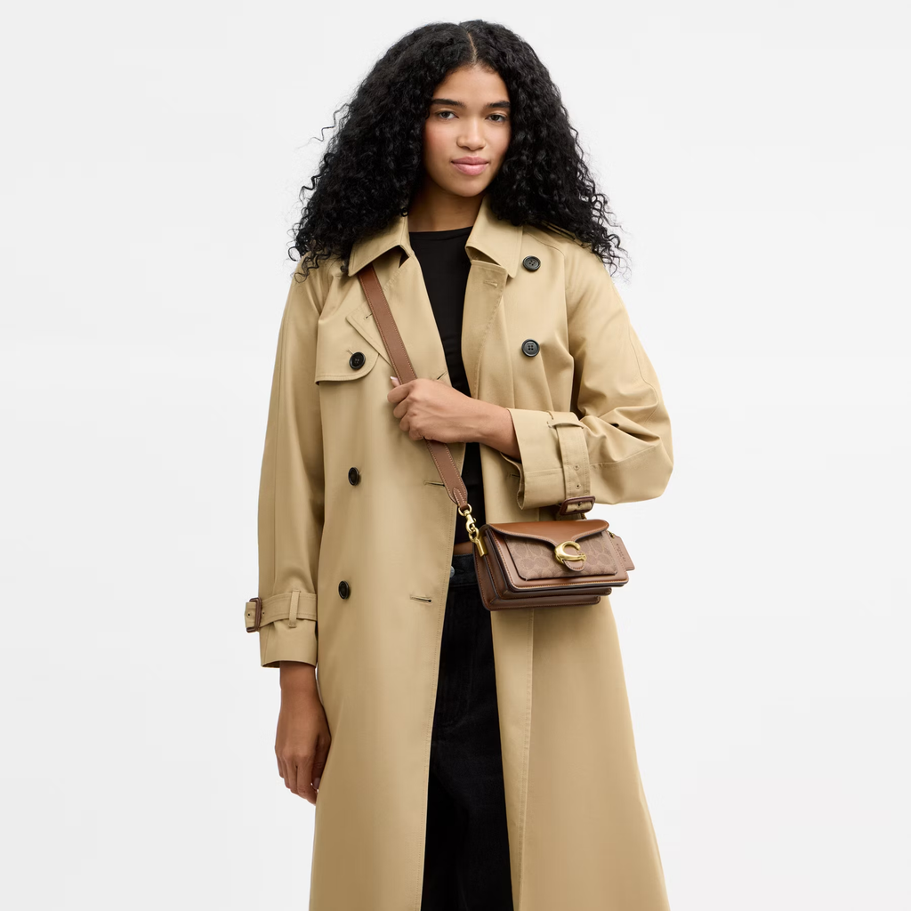 COACH TABBY 20 CLASSIC SIGNATURE CANVAS SHOULDER BAG