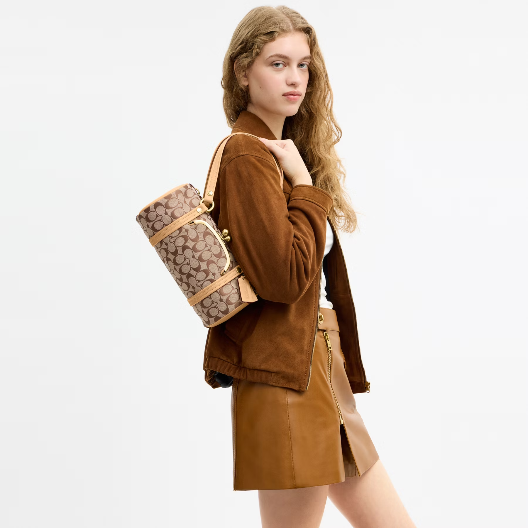 COACH CLASSIC SIGNATURE KISSLOCK BARREL 28 HANDBAG