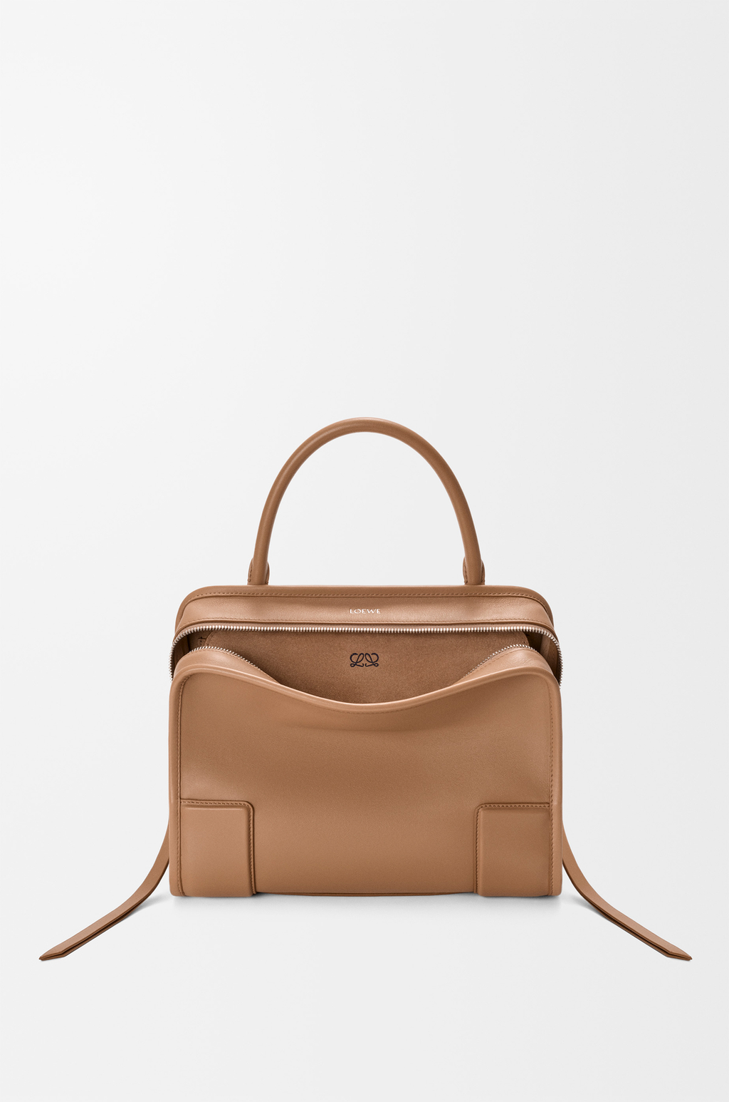 Loewe Medium Amazona 180 bag in soft calfskin