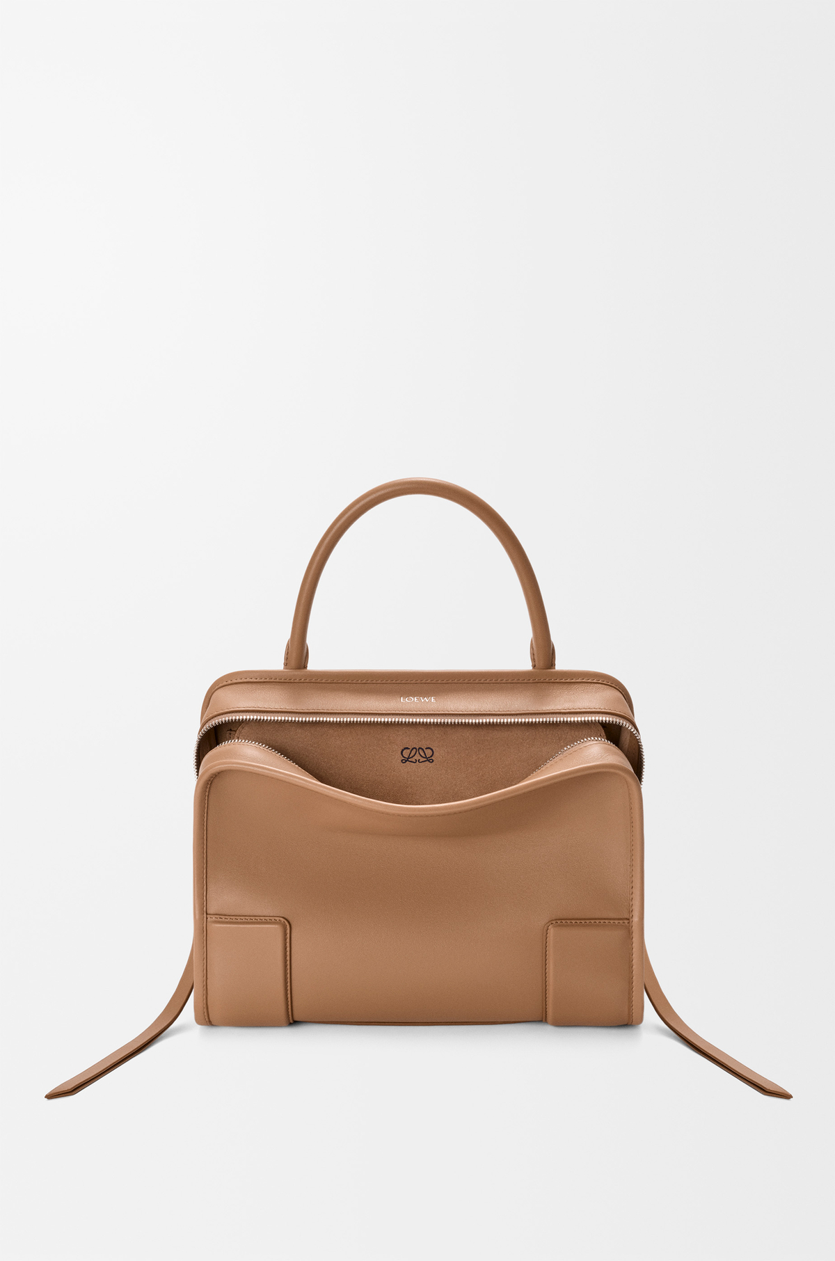 Loewe Medium Amazona 180 bag in soft calfskin