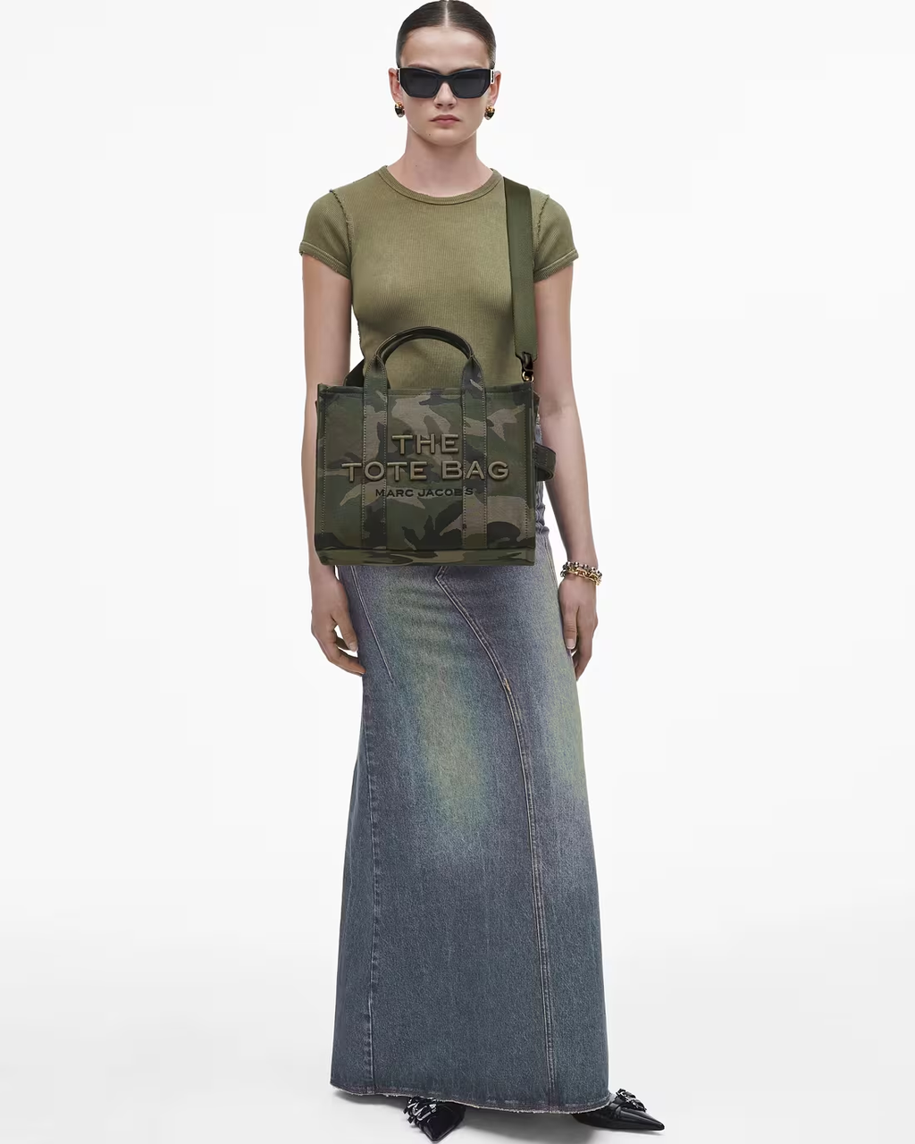 THE CAMO JACQUARD MEDIUM TOTE BAG